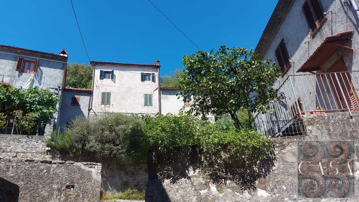 σπίτι σε Bagni di Lucca, Tuscany 12188004