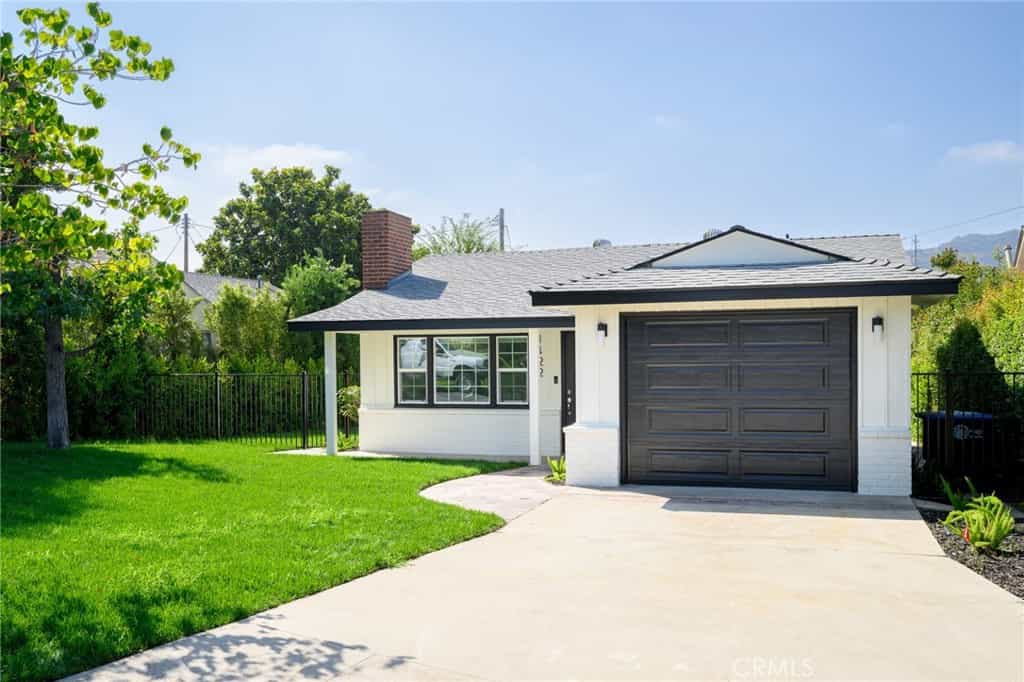 House in Glendale, California 12188006