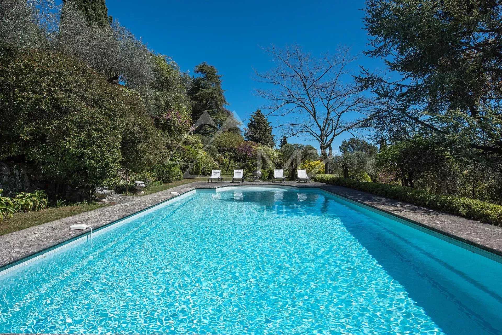 Other in Chateauneuf-Grasse, Provence-Alpes-Cote d'Azur 12188403