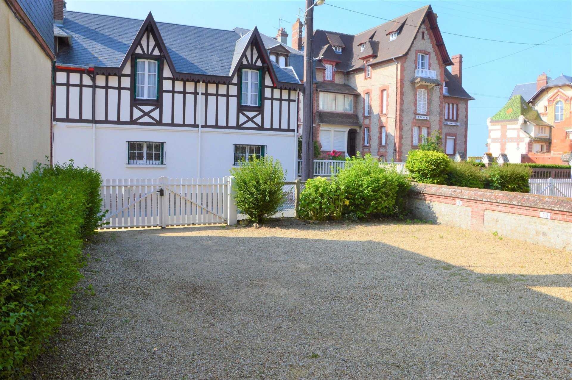 Condominio en Houlgate, Calvados 12188409