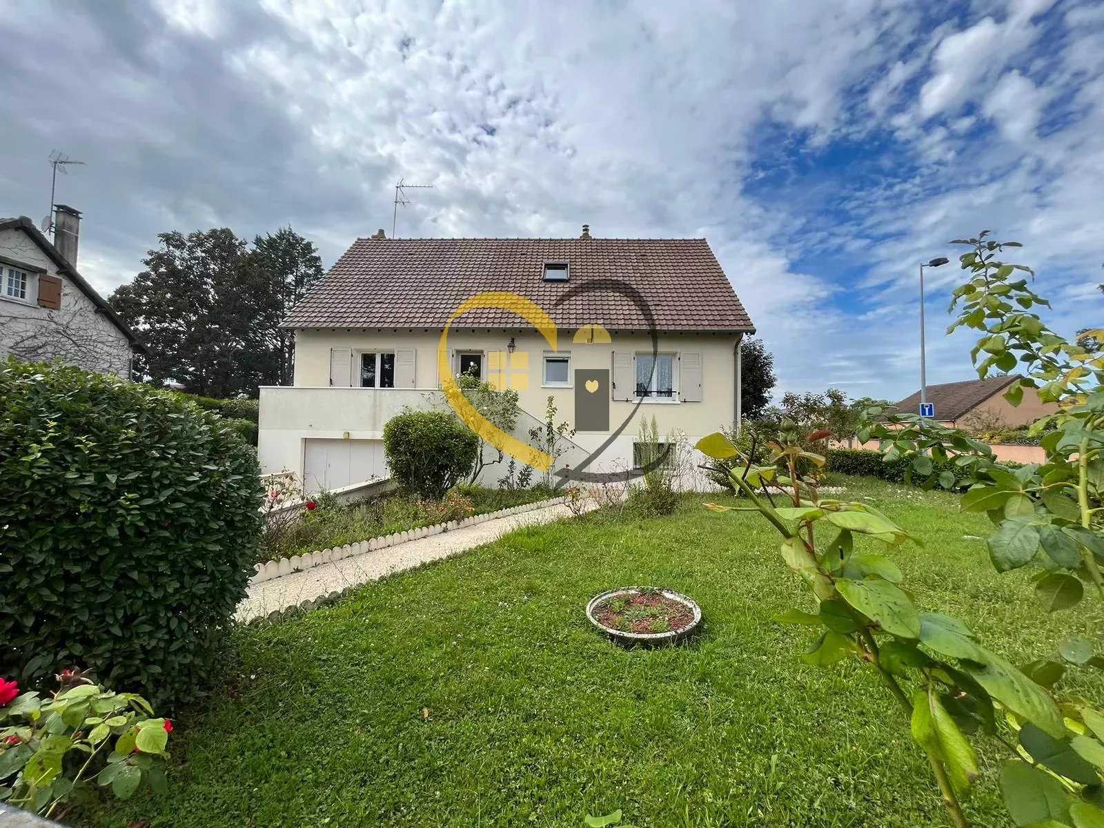 Rumah di Saint-Doulchard, Pusat-Val de Loire 12188510
