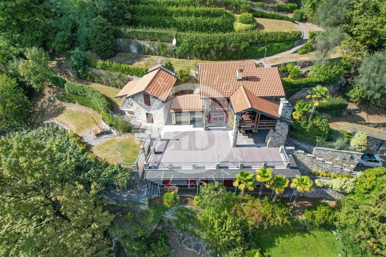 Huis in Cannero Riviera, Piemonte 12188517