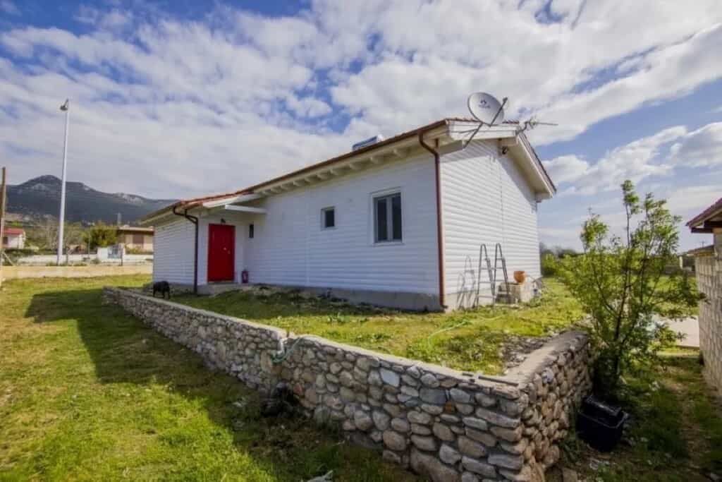 House in Ofrinion, Anatoliki Makedonia kai Thraki 12189643