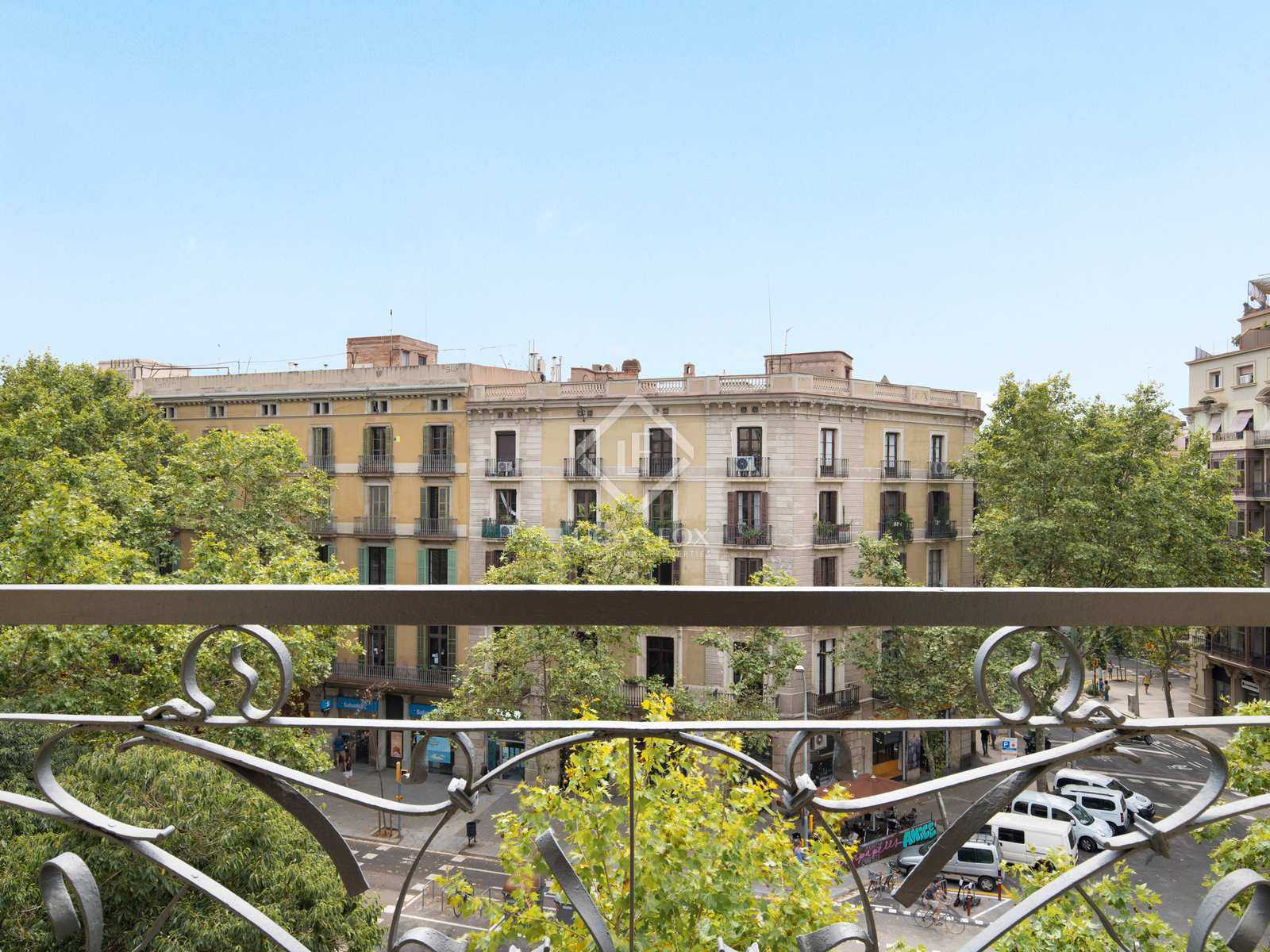 Condominium in Barcelona, Catalonia 12189657