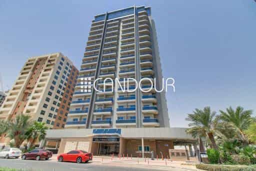 Condominium in Dubai, Dubai 12189732