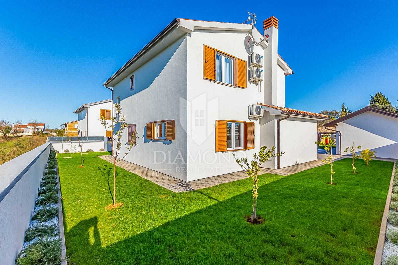 Dom w Šišan, Istria County 12189769
