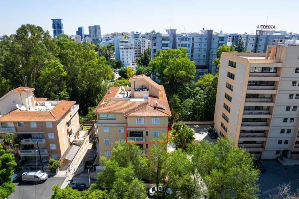 Condominium in Nicosia, Nicosia 12189865