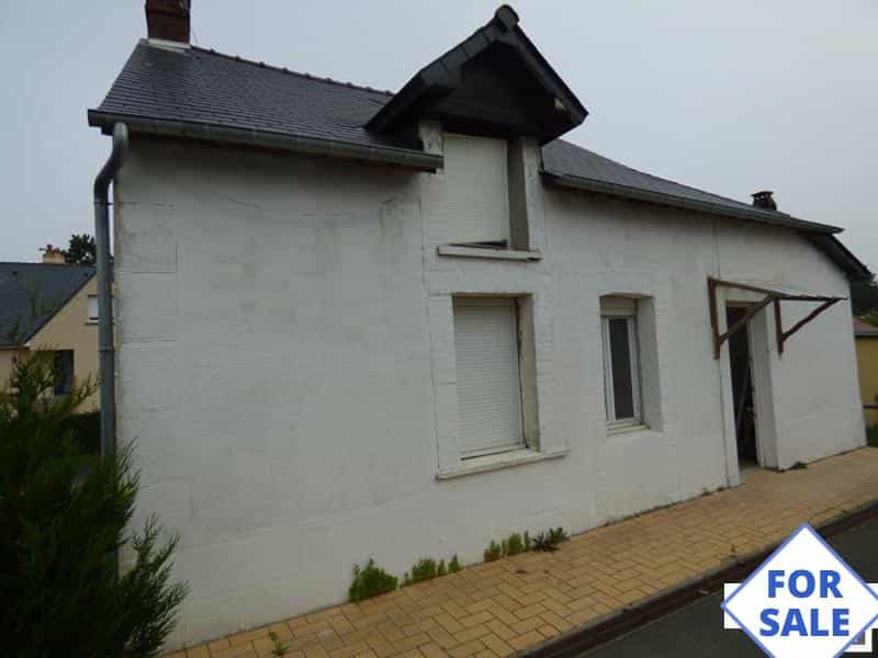 casa en Saint-Aignan-de-Couptrain, Países del Loira 12191797