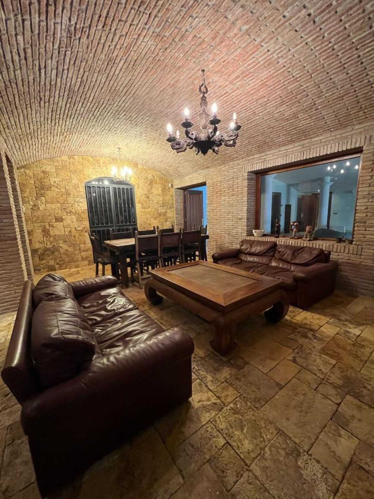 Talo sisään Benahavís, Andalucía 12192264