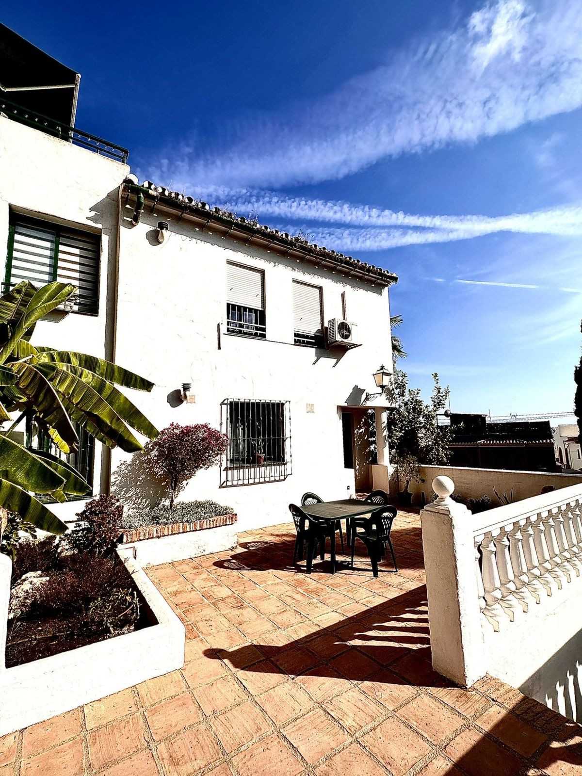 House in Fuengirola, Andalusia 12192358