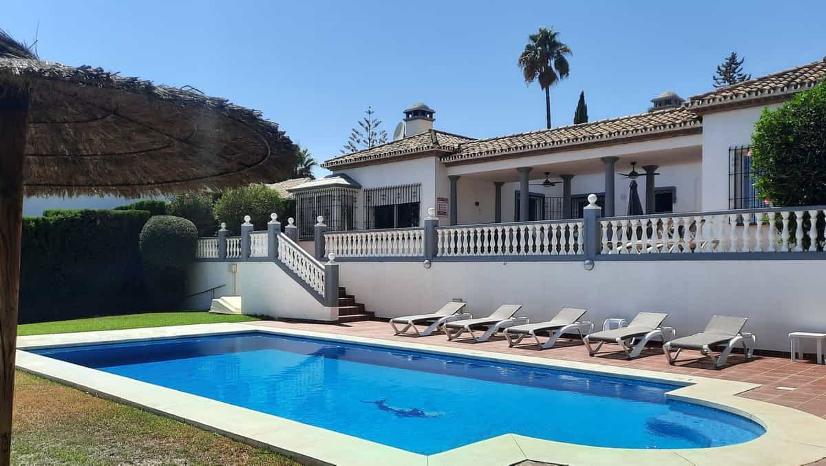 House in Fuengirola, Andalusia 12192362