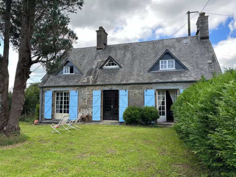 House in Saint-Pois, Normandie 12192430
