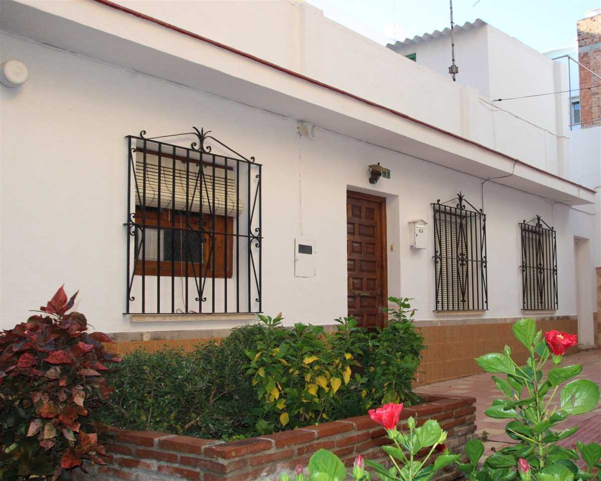 House in Fuengirola, Andalusia 12192663