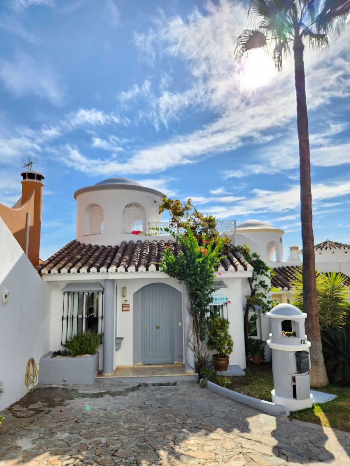 House in Fuengirola, Andalusia 12192847