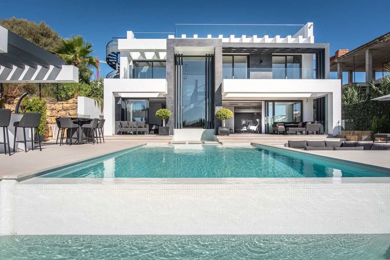 Huis in Estepona, Andalusië 12192872