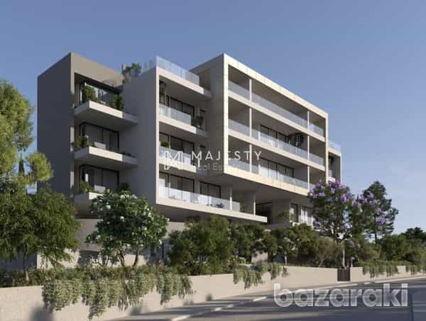 Condominium in Agios Tychon, Larnaka 12193235