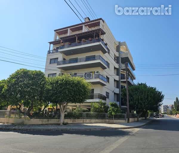 Condominium in Limassol, Lemesos 12193237