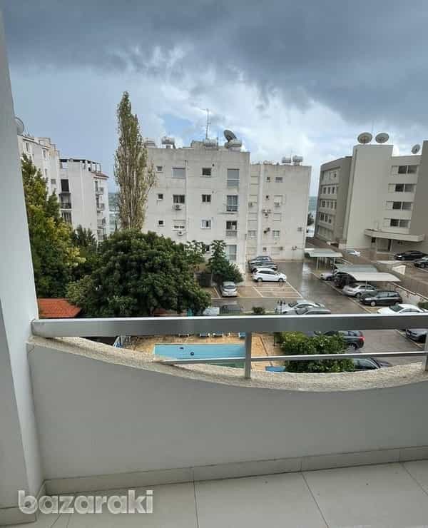 公寓 在 Germasogeia, Limassol 12193723