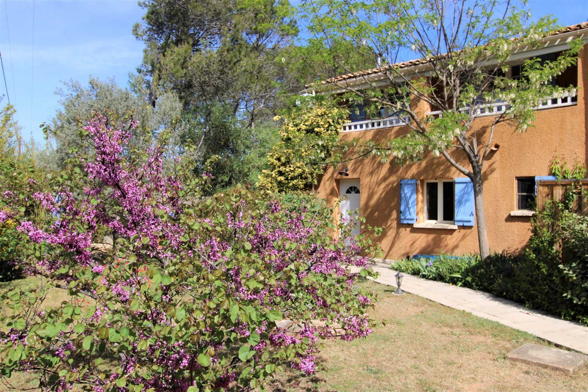 House in Rocbaron, Provence-Alpes-Cote d'Azur 12193946