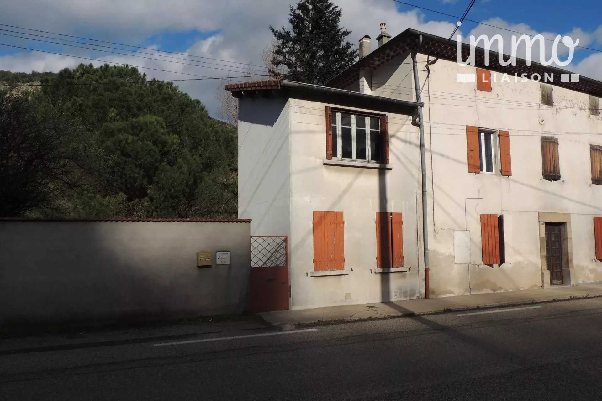casa no Lalevade-d'Ardeche, Auvérnia-Ródano-Alpes 12194122