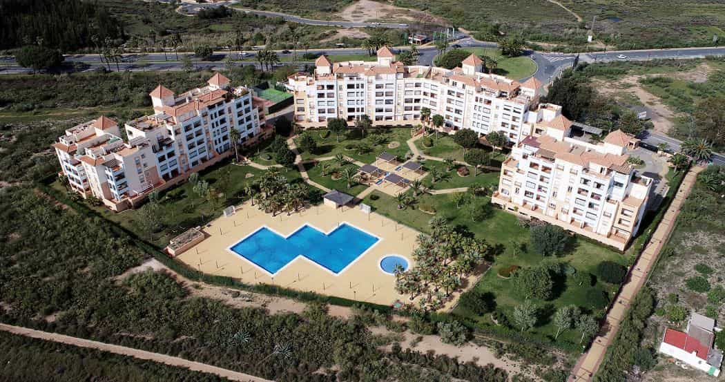 Condominium in Ayamonte, Andalusia 12194425