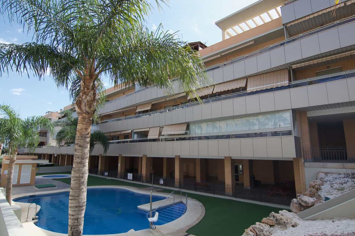 Condominium dans Carbonera, Valence 12195356