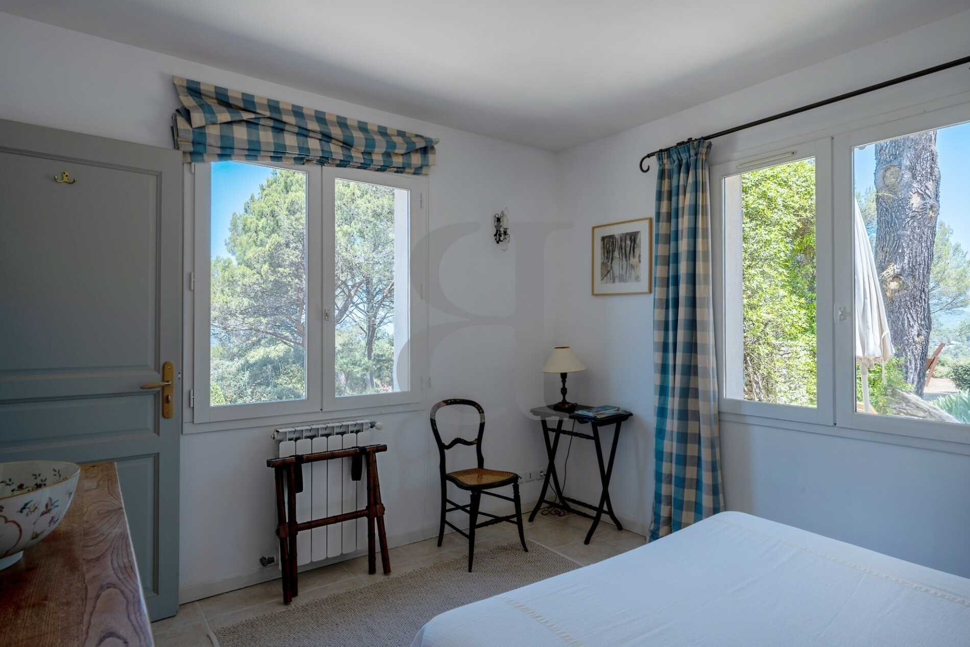Talo sisään Venasque, Provence-Alpes-Côte d'Azur 12195406