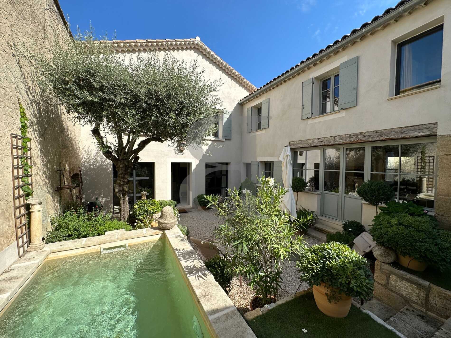 Rumah di Vaison-la-Romaine, Provence-Alpes-Cote d'Azur 12195413