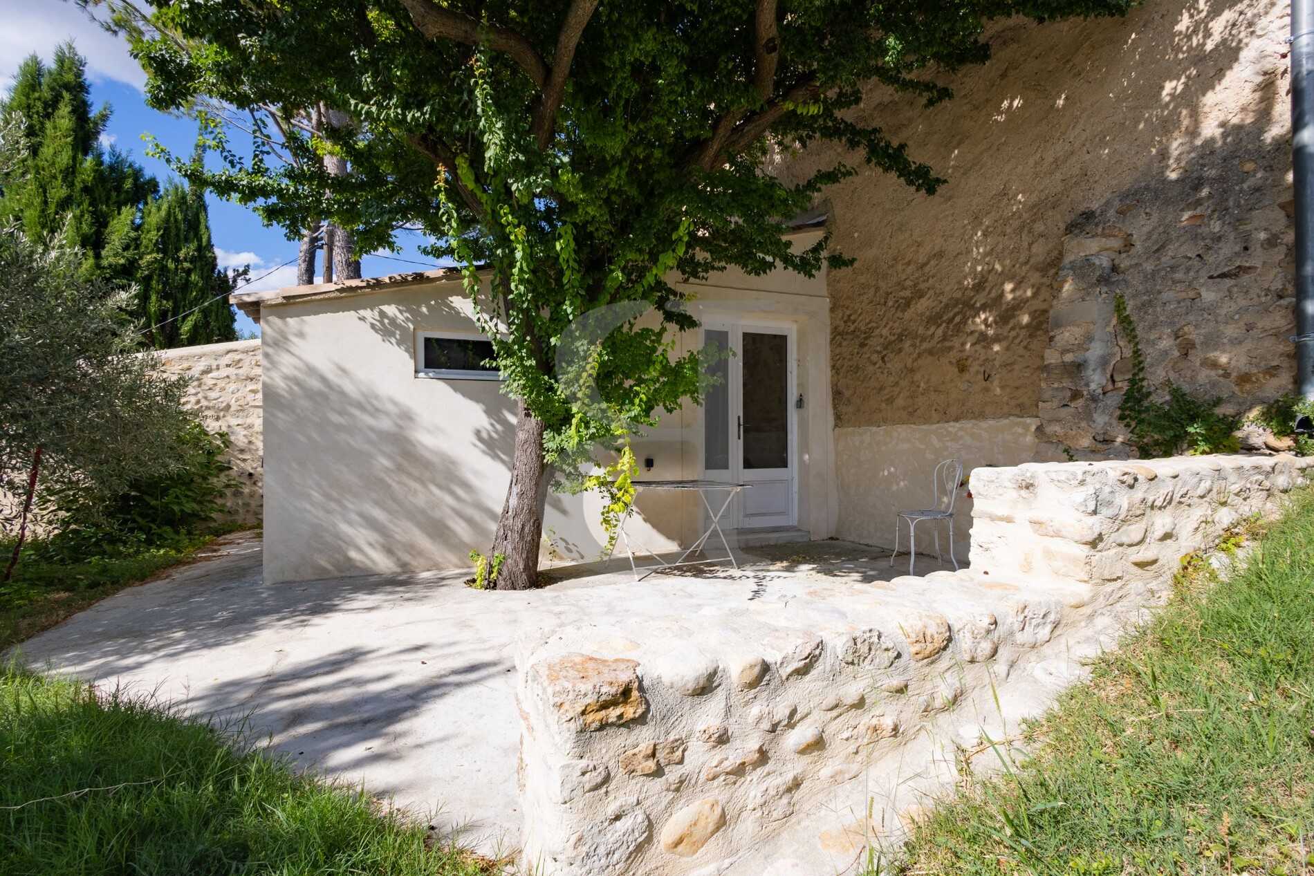 Dom w Visan, Provence-Alpes-Côte d'Azur 12195422