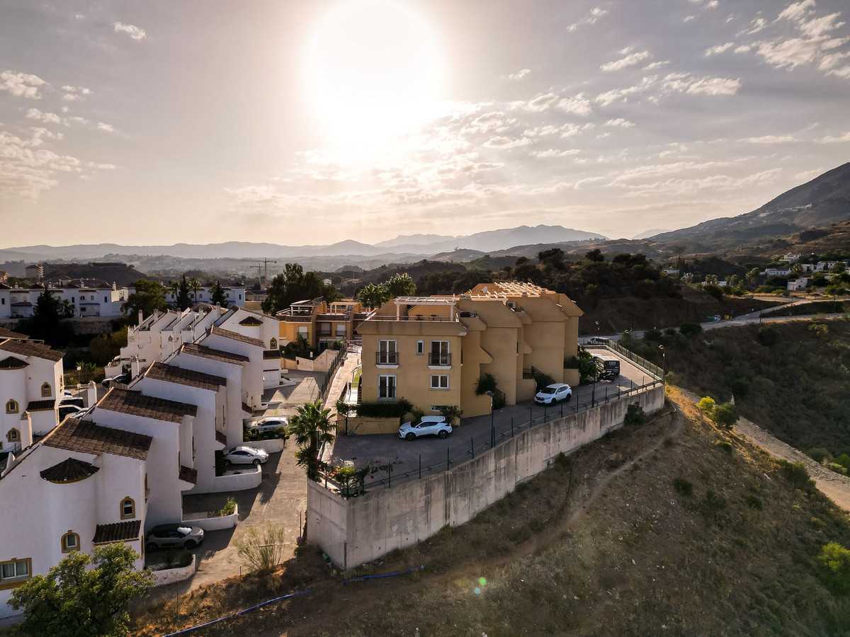 rumah dalam Fuengirola, Andalusia 12195549