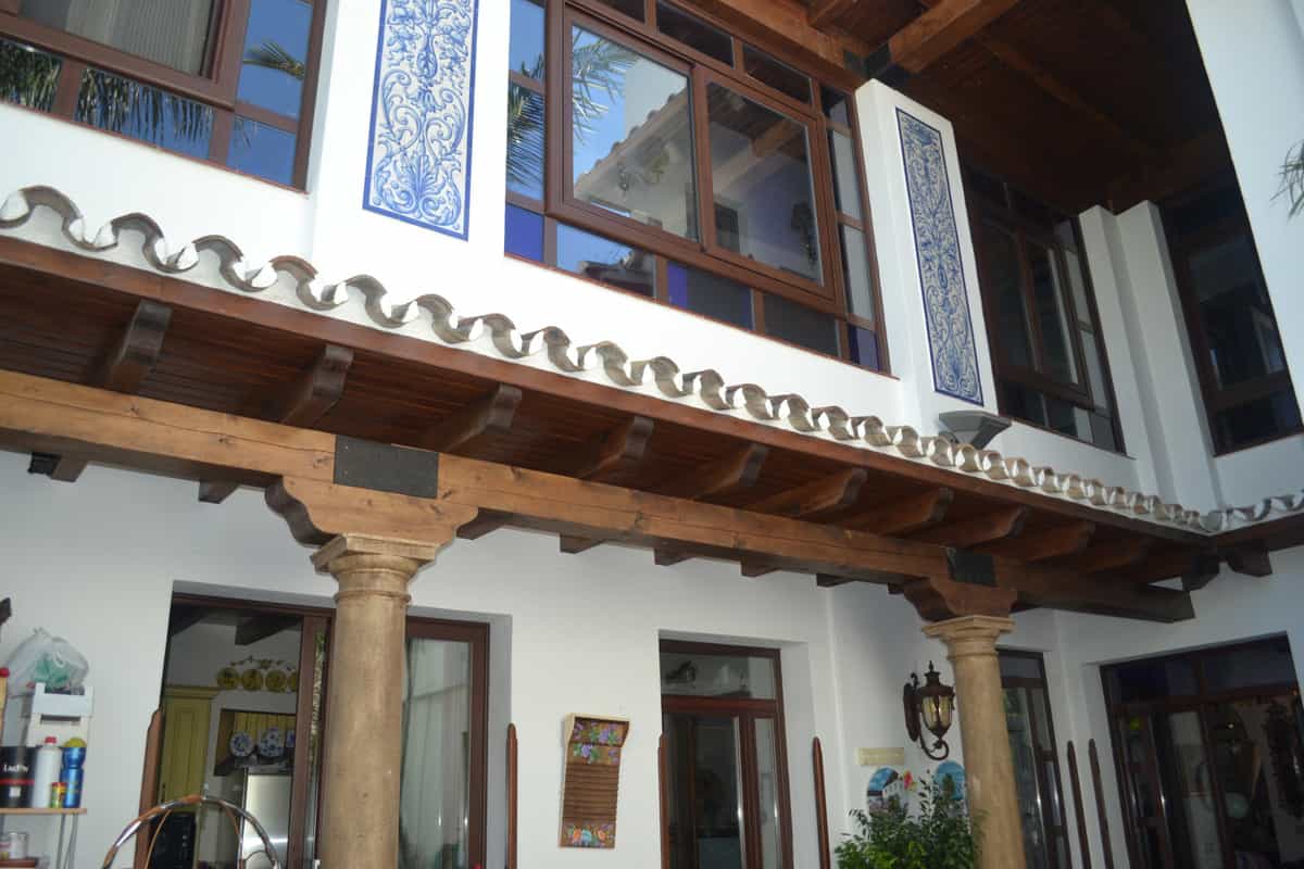 House in Alhaurín el Grande, Andalusia 12195740