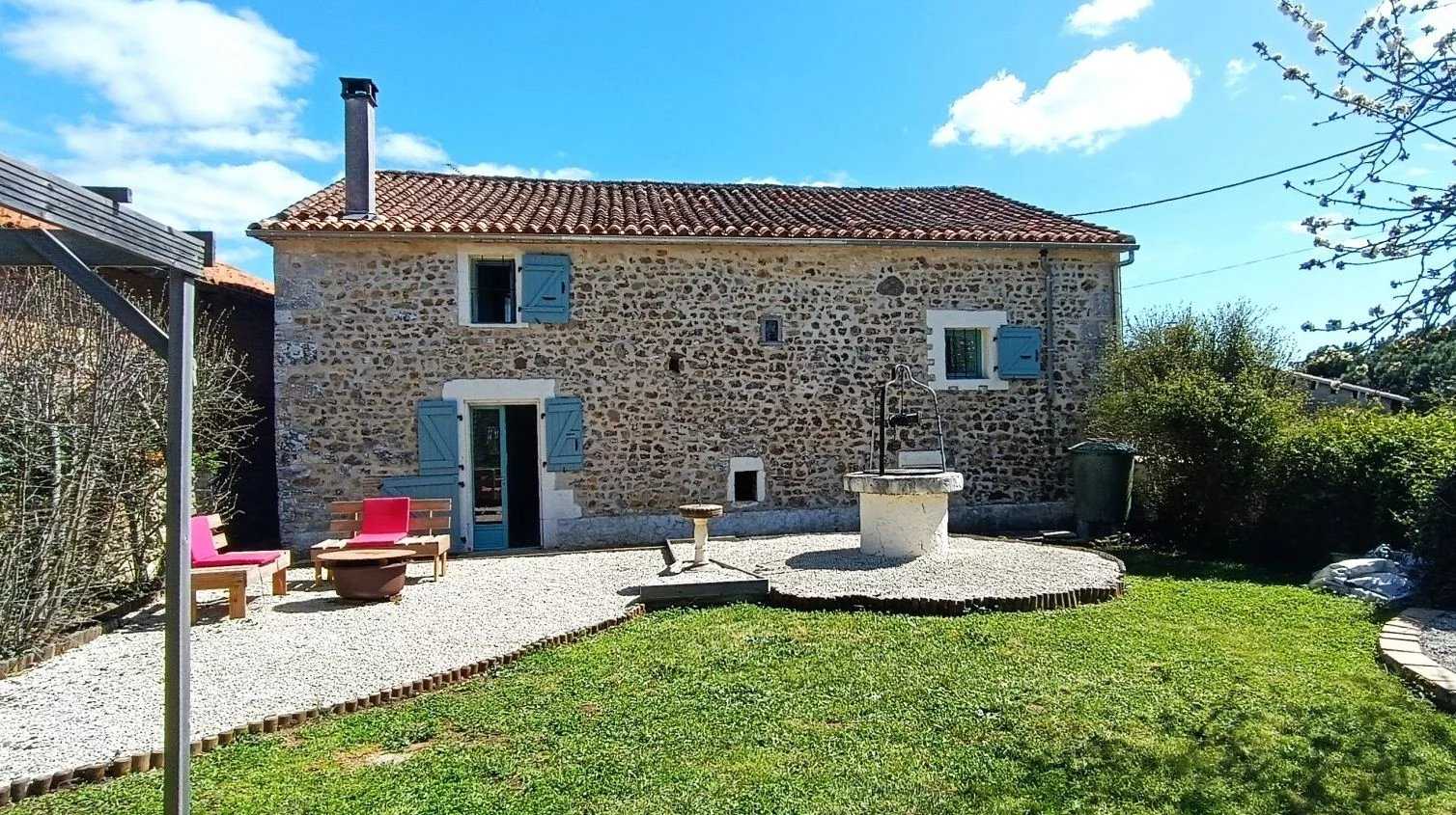 House in Saint-Mary, Nouvelle-Aquitaine 12195759