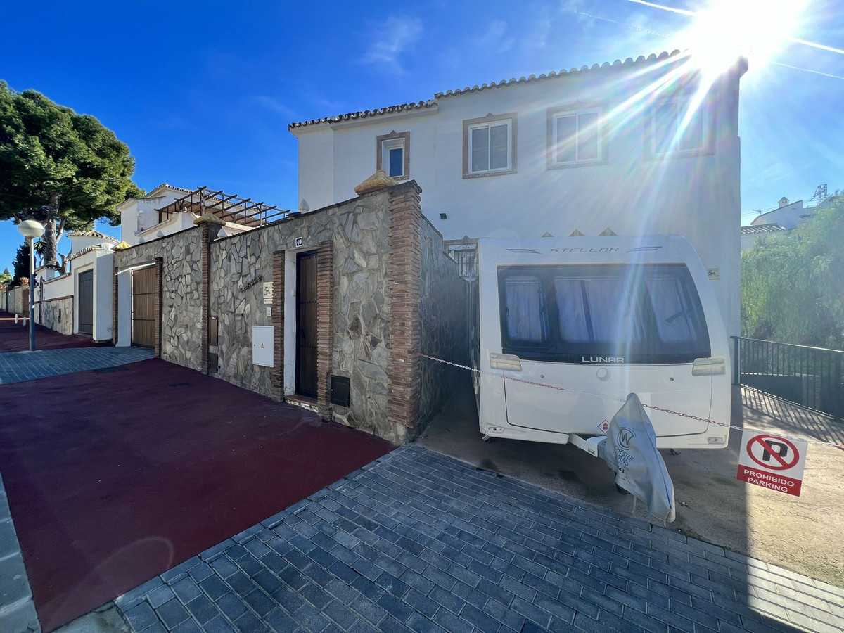 House in Sitio de Calahonda, Andalusia 12195783