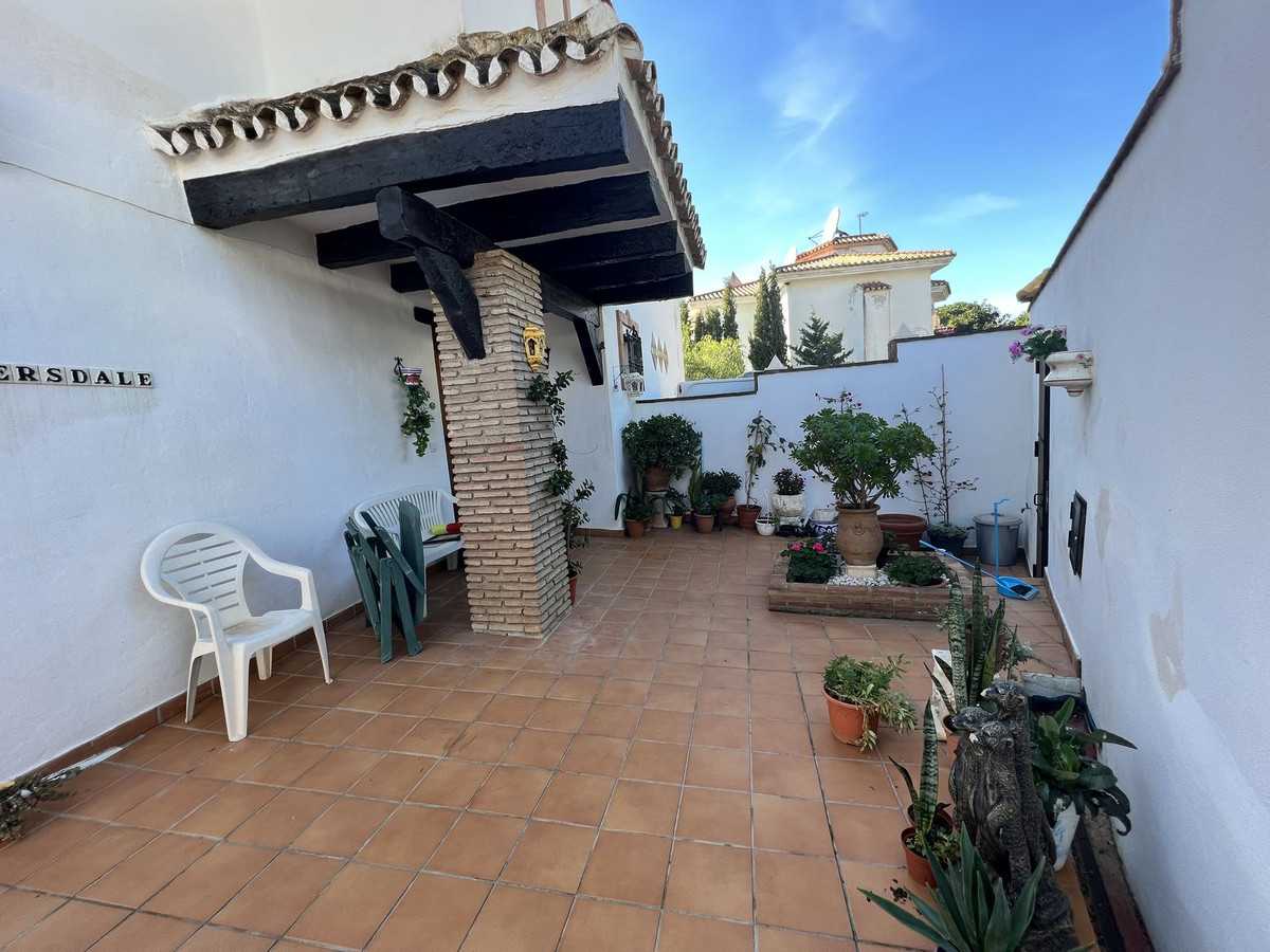 rumah dalam Sitio de Calahonda, Andalusia 12195783
