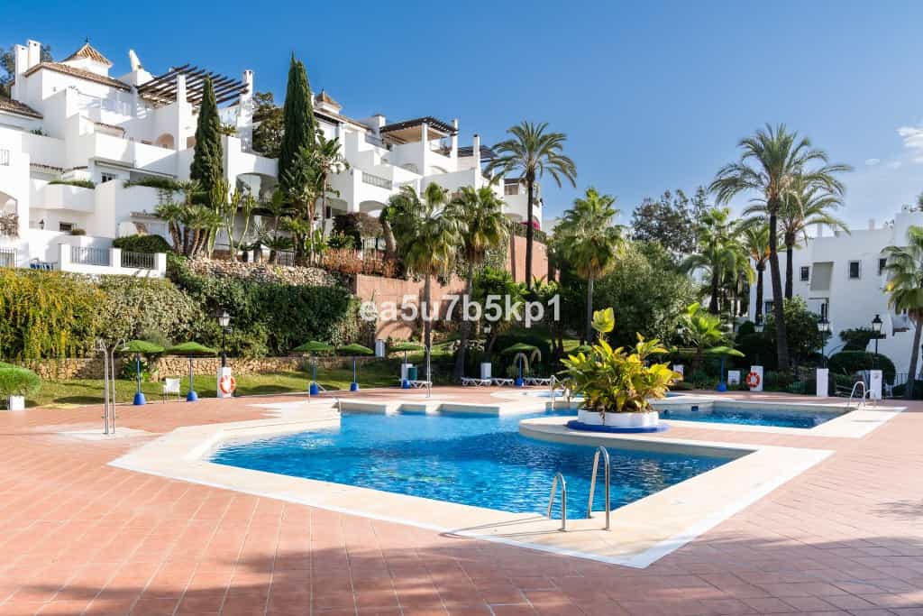House in Marbella, Andalusia 12195788