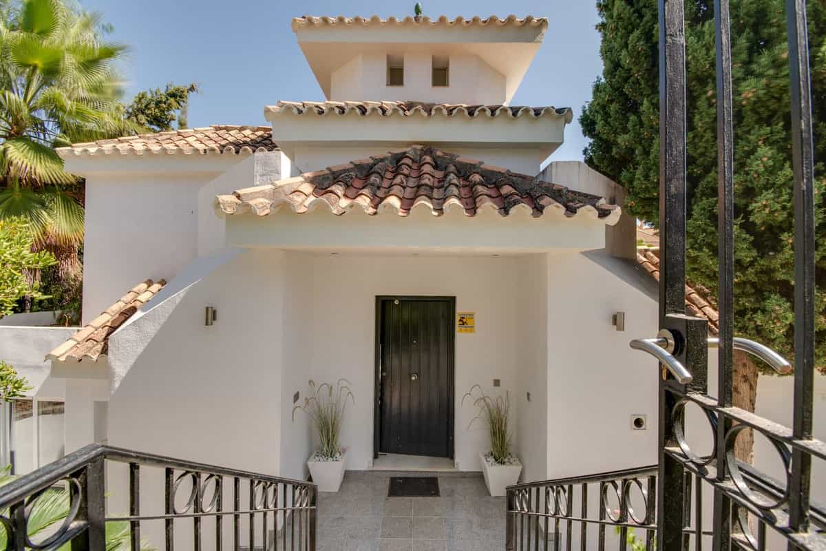 σπίτι σε Marbella, Andalucía 12195790