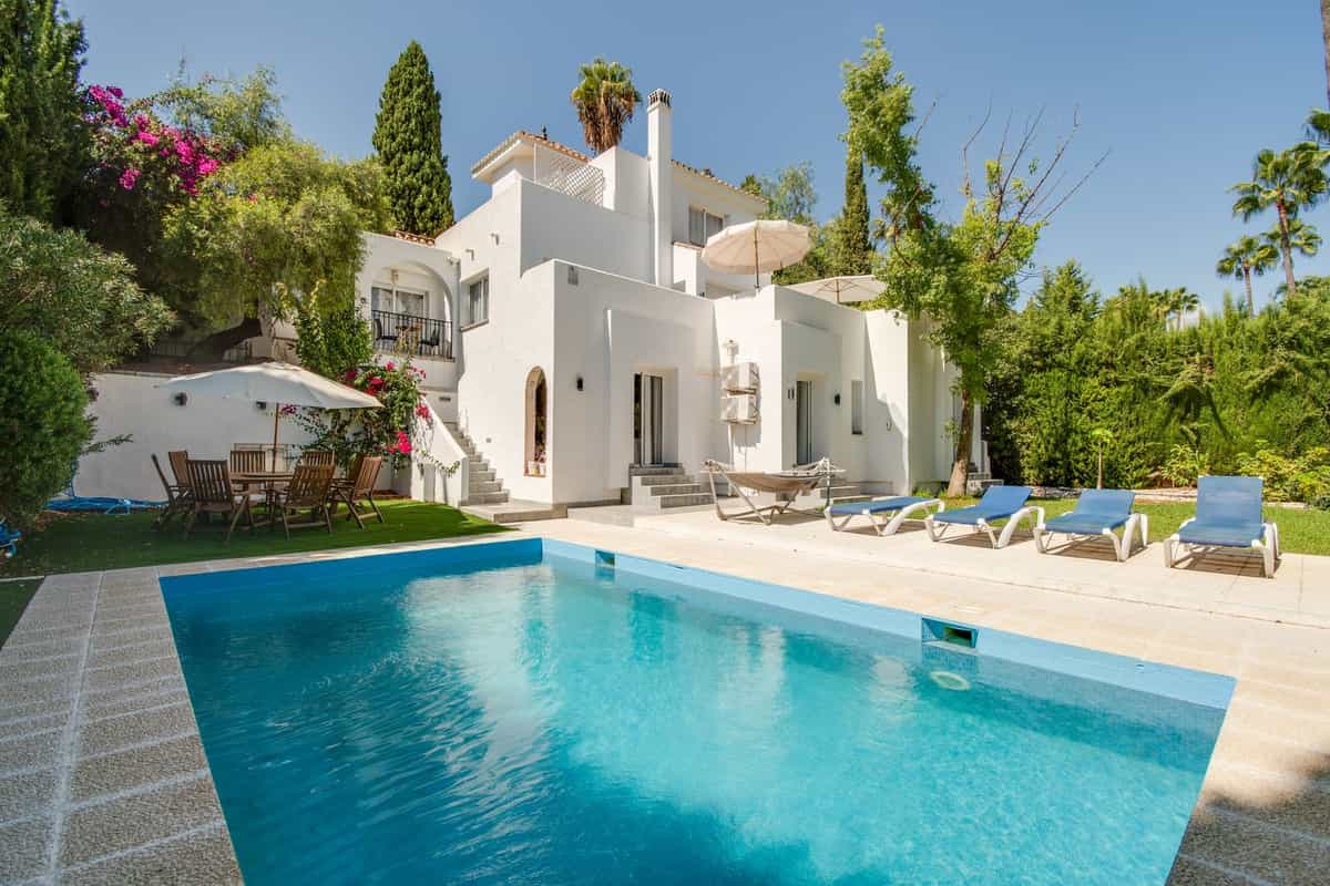 House in Marbella, Andalusia 12195790