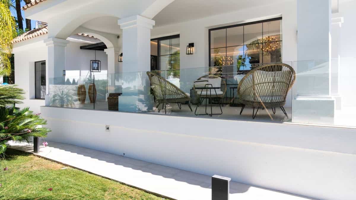 House in Marbella, Andalucía 12195886