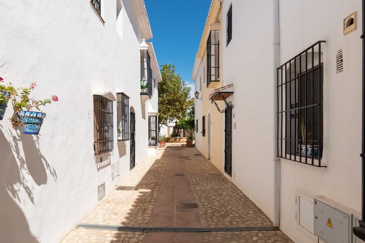 Hus i Fuengirola, Andalusia 12196006