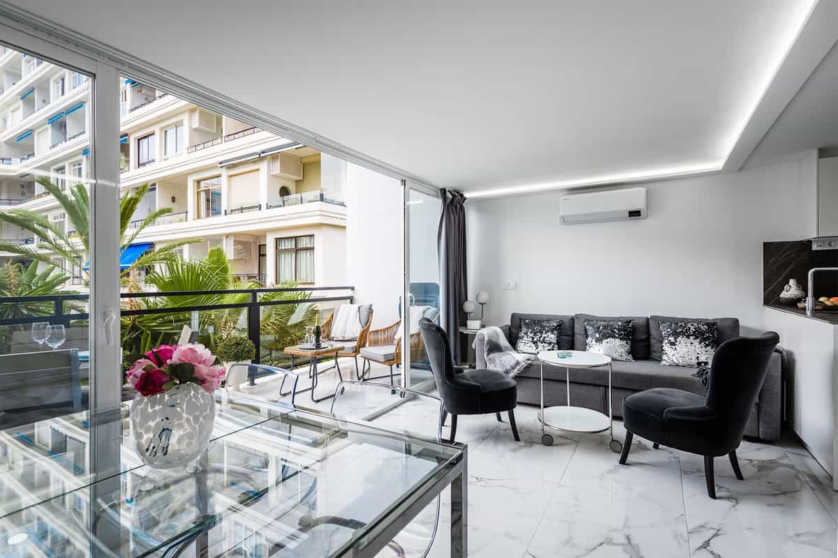 Condominium in Marbella, Andalusia 12196096