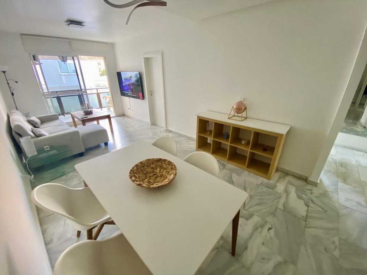Condominium in Marbella, Andalusia 12196098