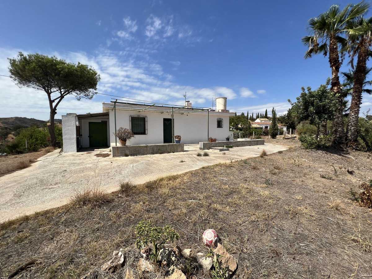 House in La Cala de Mijas, Andalusia 12196171