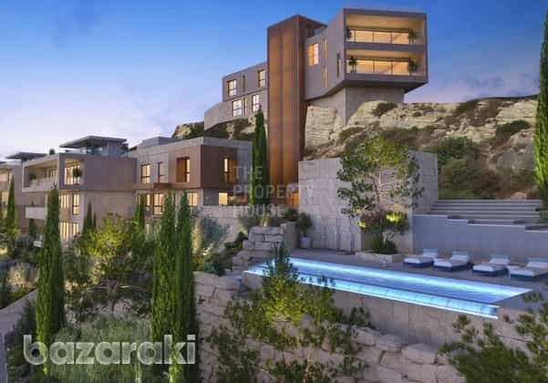 Condominium in Agios Tychon, Larnaka 12196258
