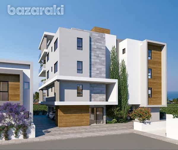 Condominium in Pyrgos, Larnaca 12196336