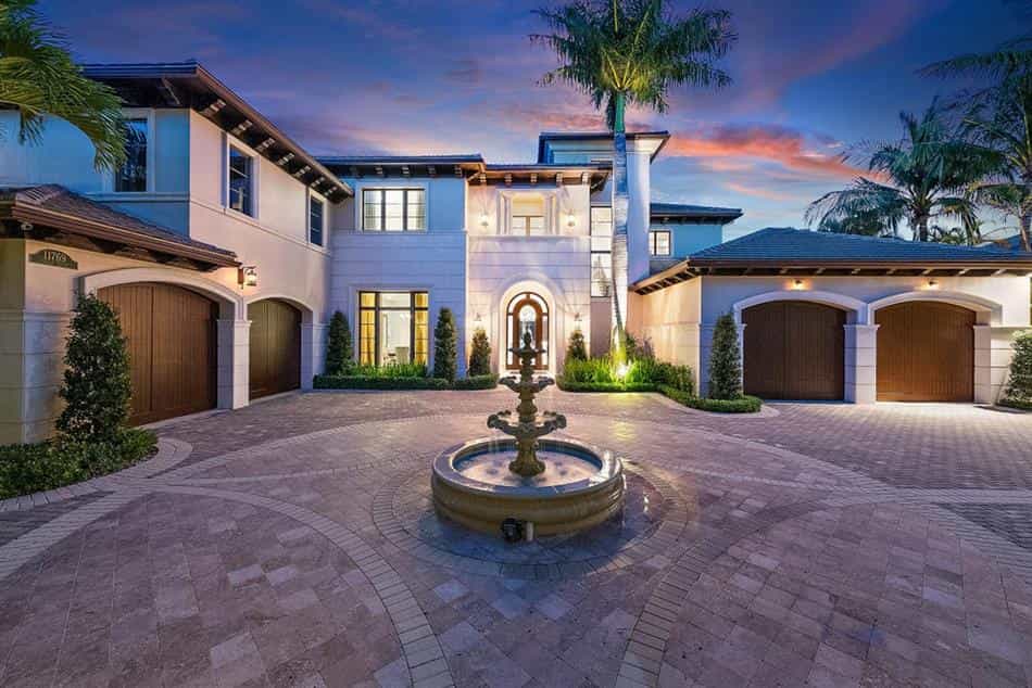 House in Palm Beach Gardens, Florida 12197074