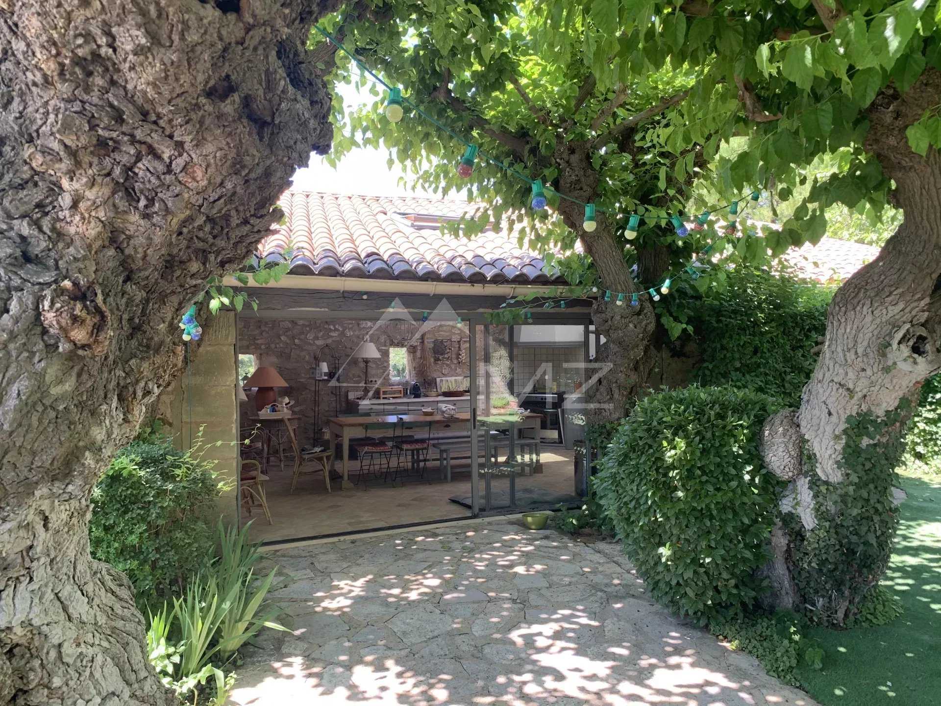 rumah dalam Uzès, Gard 12197148
