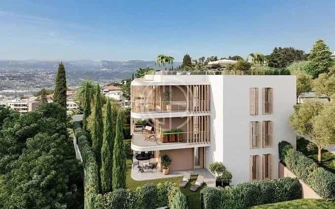 Condominium in Saint-Isidore, Provence-Alpes-Cote d'Azur 12197237