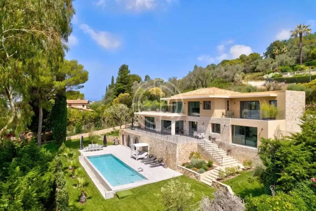 House in Mougins, Alpes-Maritimes 12197267
