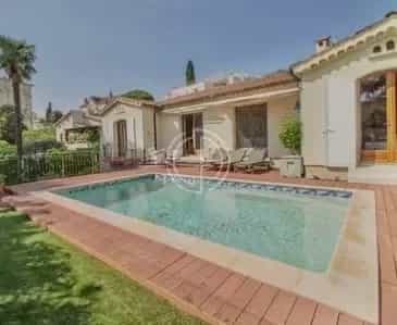House in Cannes, Alpes-Maritimes 12197268