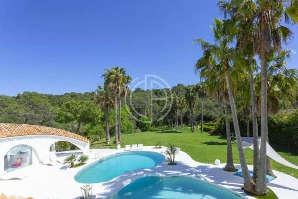 Residential in Mougins, Alpes-Maritimes 12197276